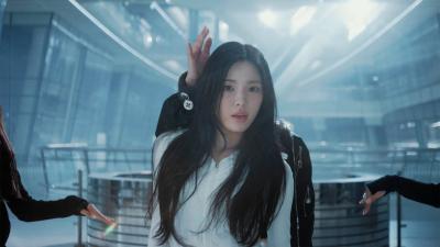 Hearts2Hearts 하츠투하츠 'The Chase' Performance Video